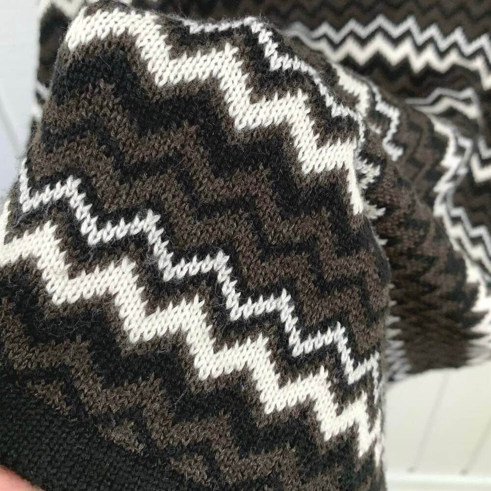 Calvin Klein Chevron Knit Sleeveless Sweater Dress Minimalist PS - Picture 2 of 7